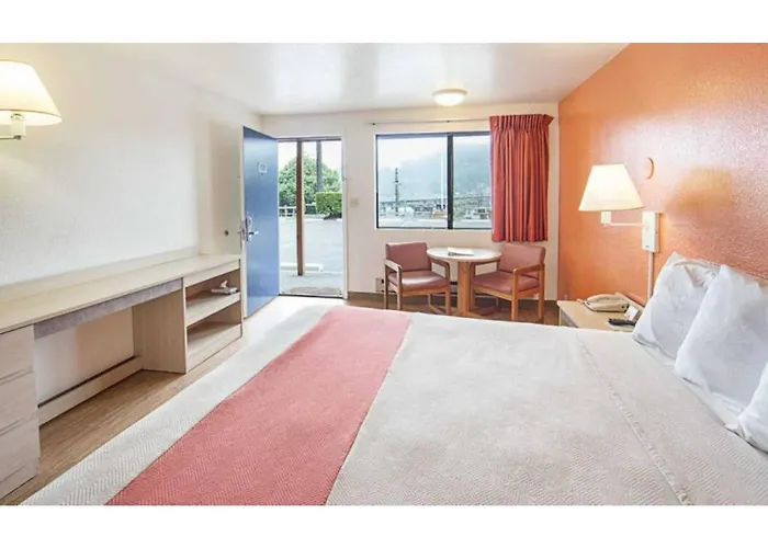 Motel 6 Gold Beach